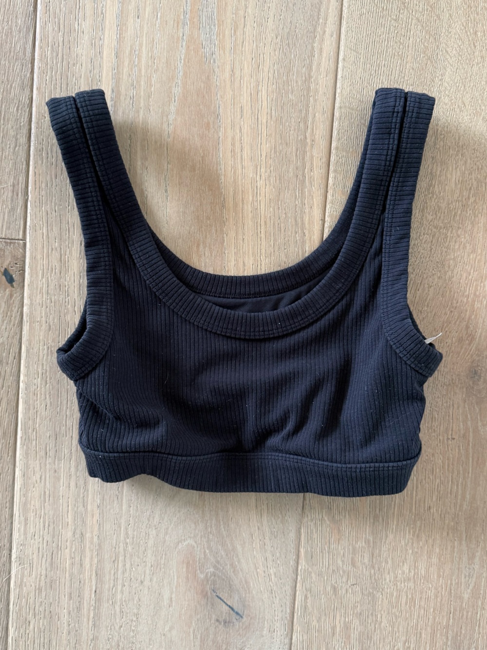 ALO Yoga Black Wellness Ribbed Sports Bra - Picture 5 of 7